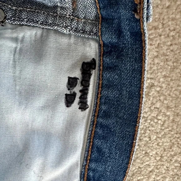 Wrangler Men's Slim Fit Blue Jeans - Picture 7 of 7